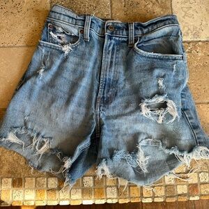 Abercrombie & Fitch High Rise 4” Short - Curve Love